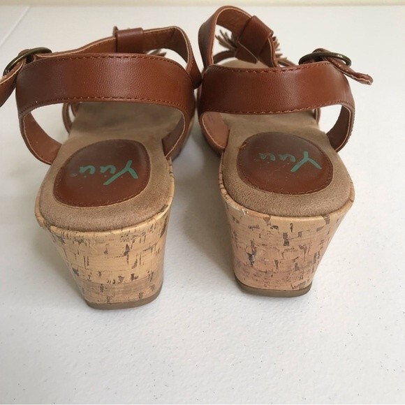Yuu Roonie Tan Cork Wedge T Strap Flower Detail Open Toe Sandal Women Size 9 - Picture 8 of 13